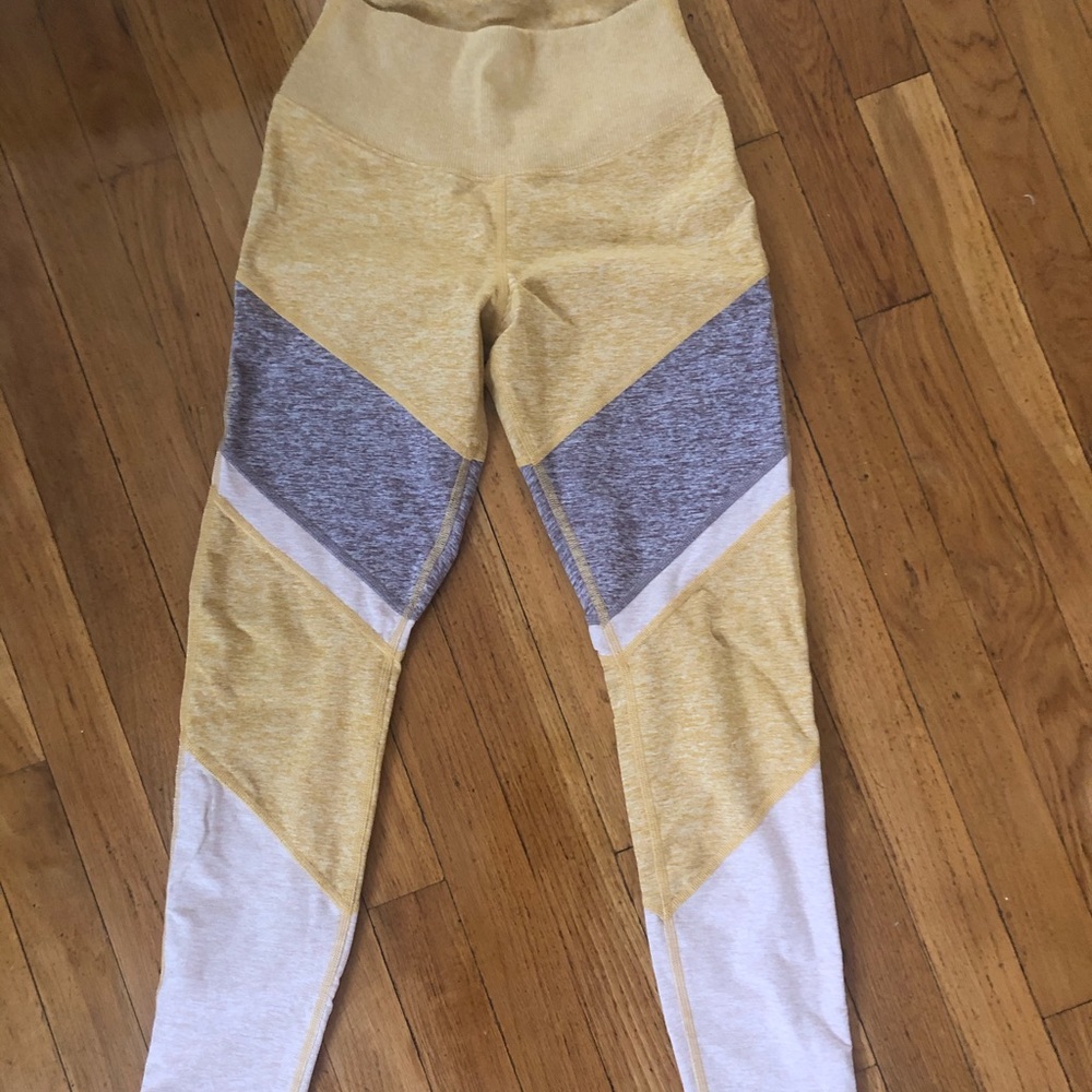 Alo Yoga leggings
